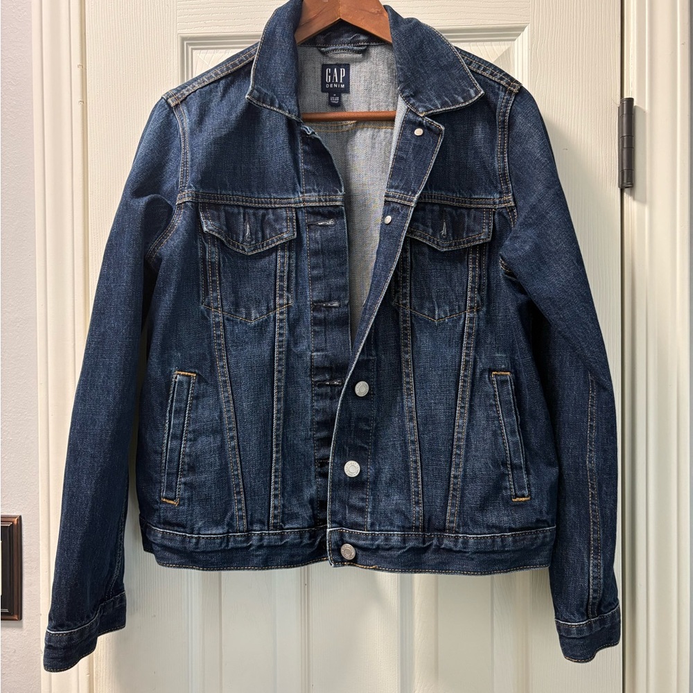 GAP Women’s Blue Denim Jacket